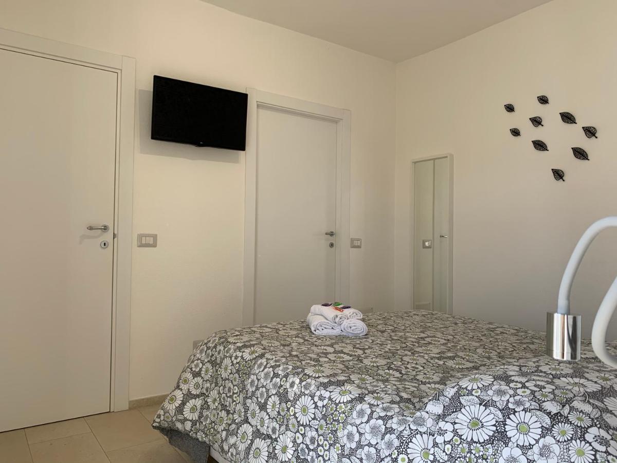 B&B Somiar San Teodoro  Exteriör bild