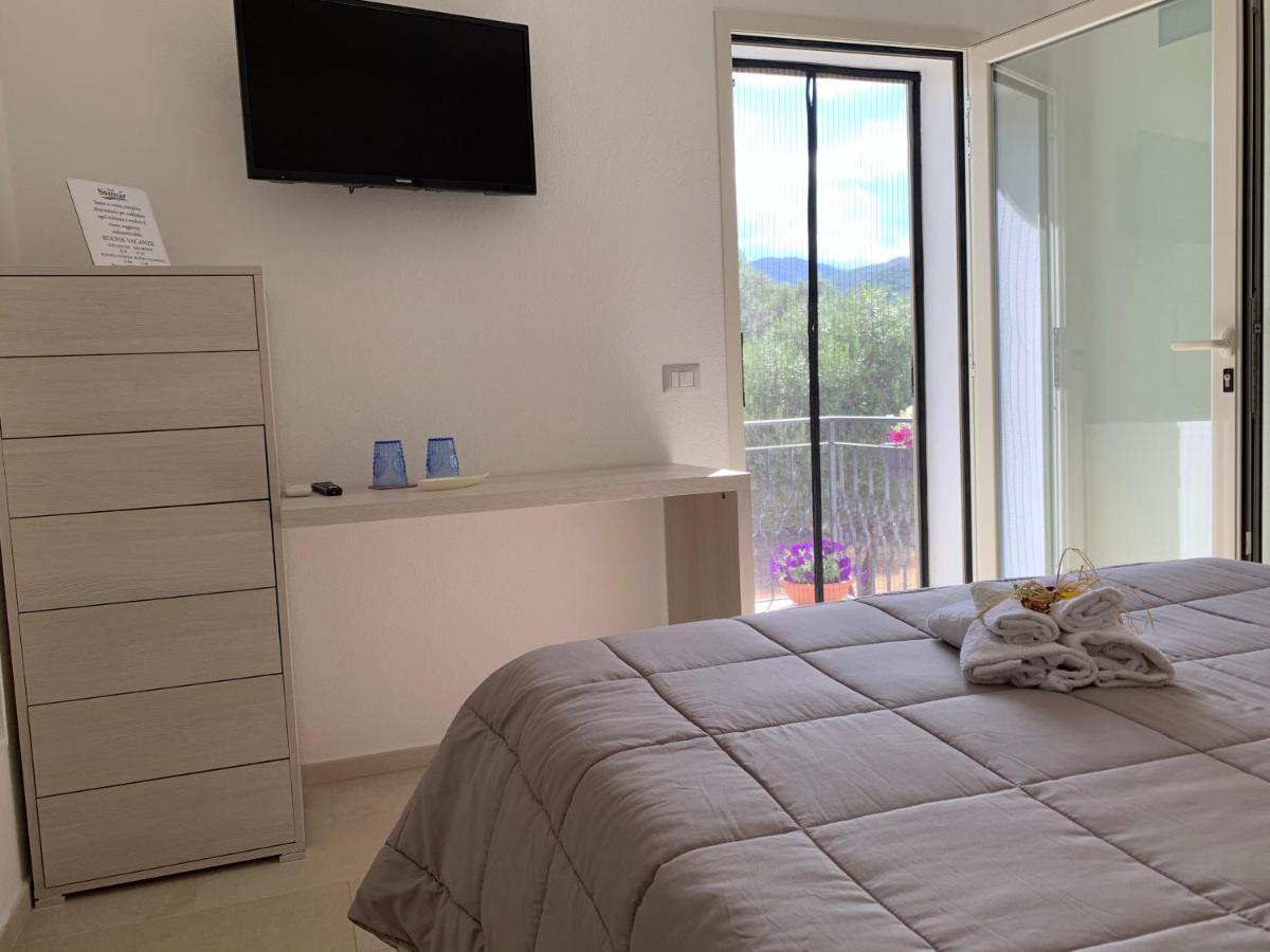 B&B Somiar San Teodoro  Exteriör bild
